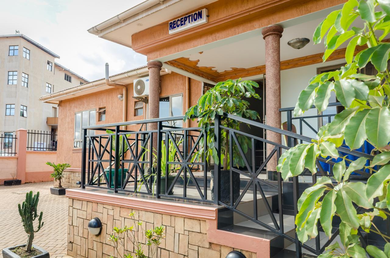 Mt. Zion Hotel Annex Kampala Bagian luar foto
